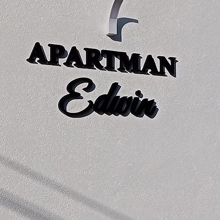 Apartman Edwin ไยเซ ภายนอก รูปภาพ