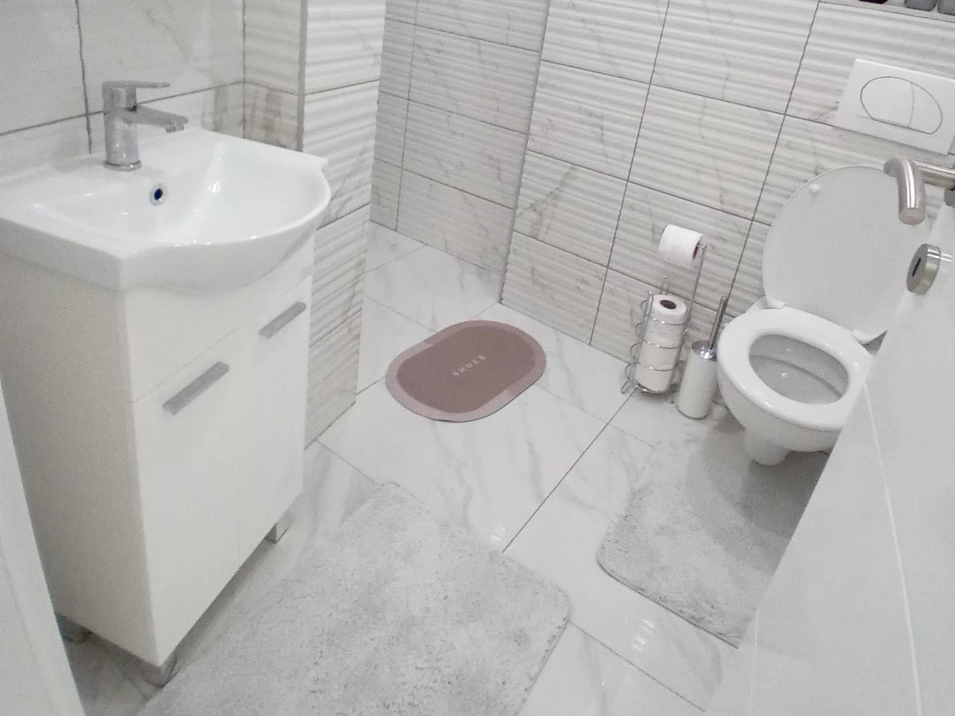Apartman Edwin ไยเซ ภายนอก รูปภาพ