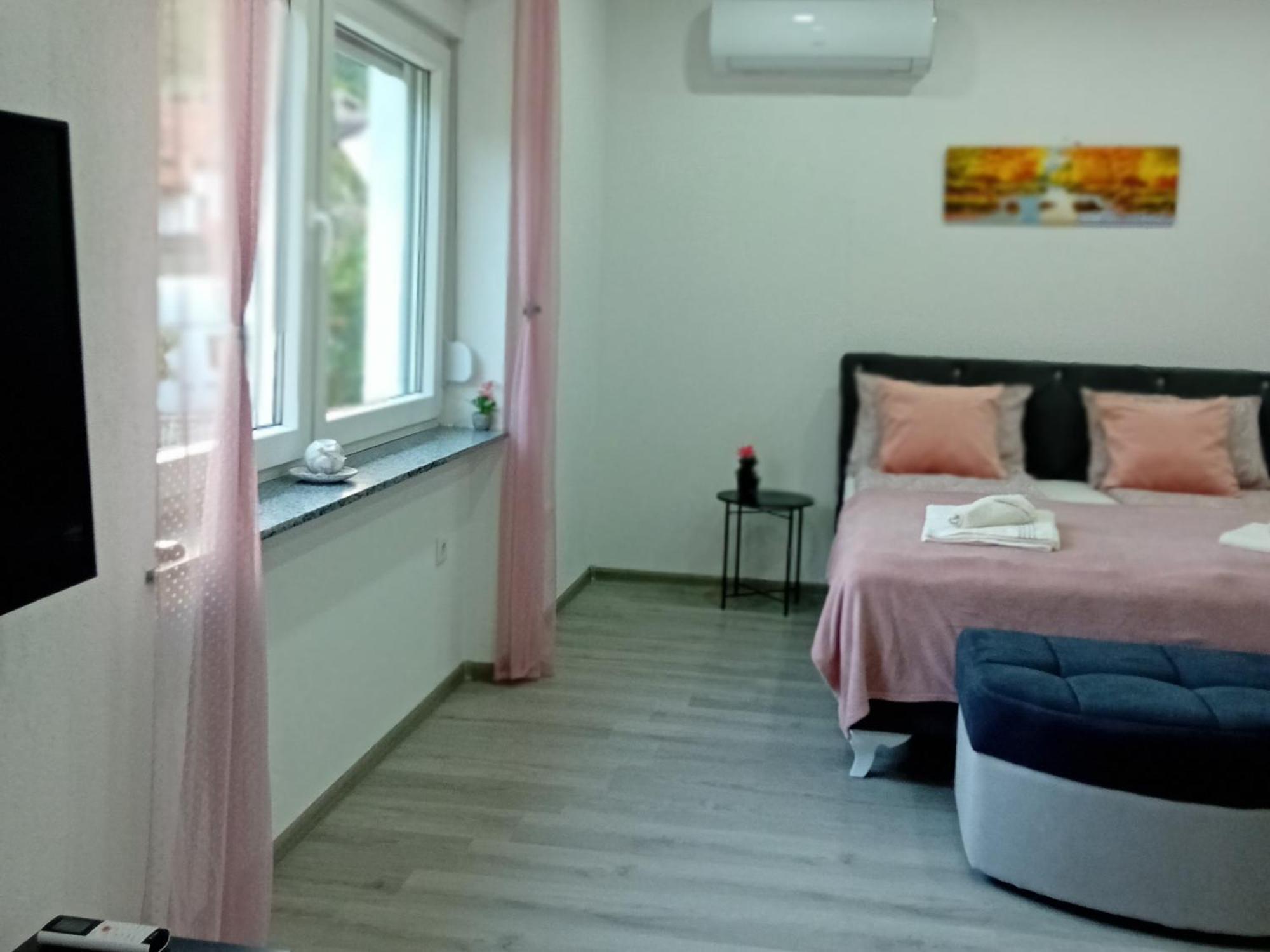 Apartman Edwin ไยเซ ภายนอก รูปภาพ