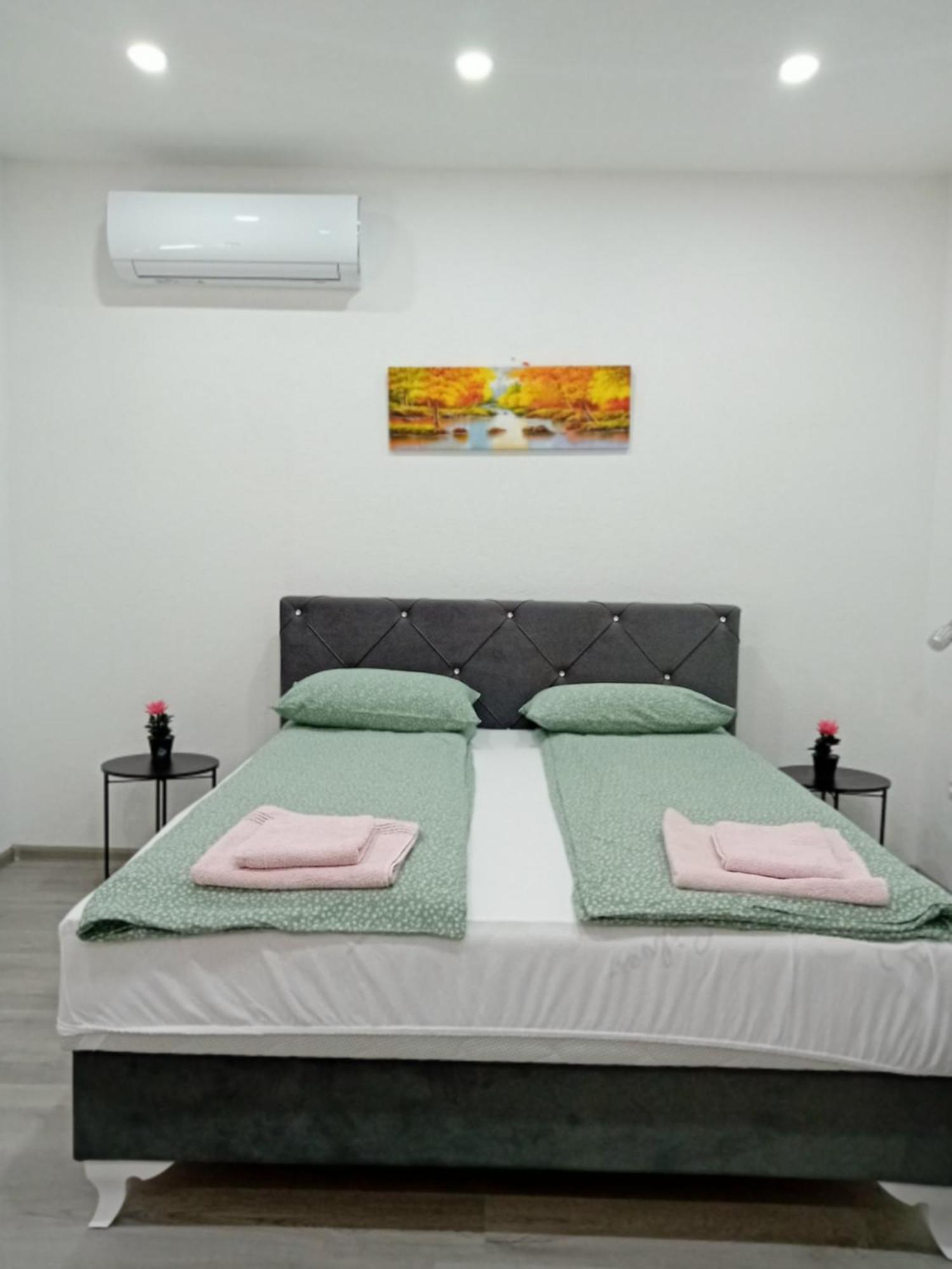 Apartman Edwin ไยเซ ภายนอก รูปภาพ