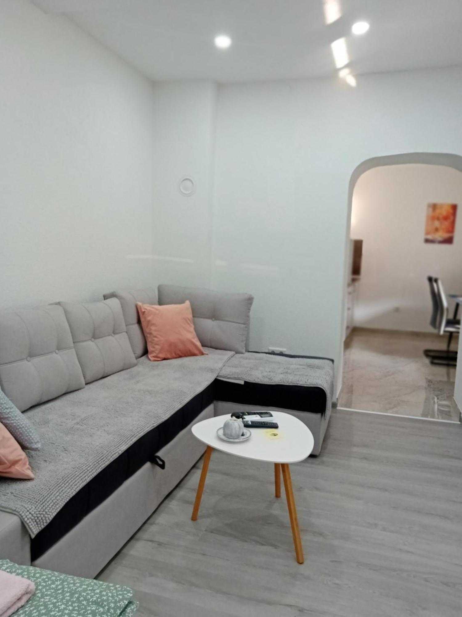 Apartman Edwin ไยเซ ภายนอก รูปภาพ